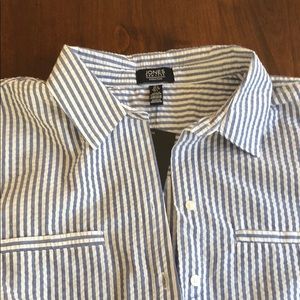 Jones NY seersucker top. make an offer.